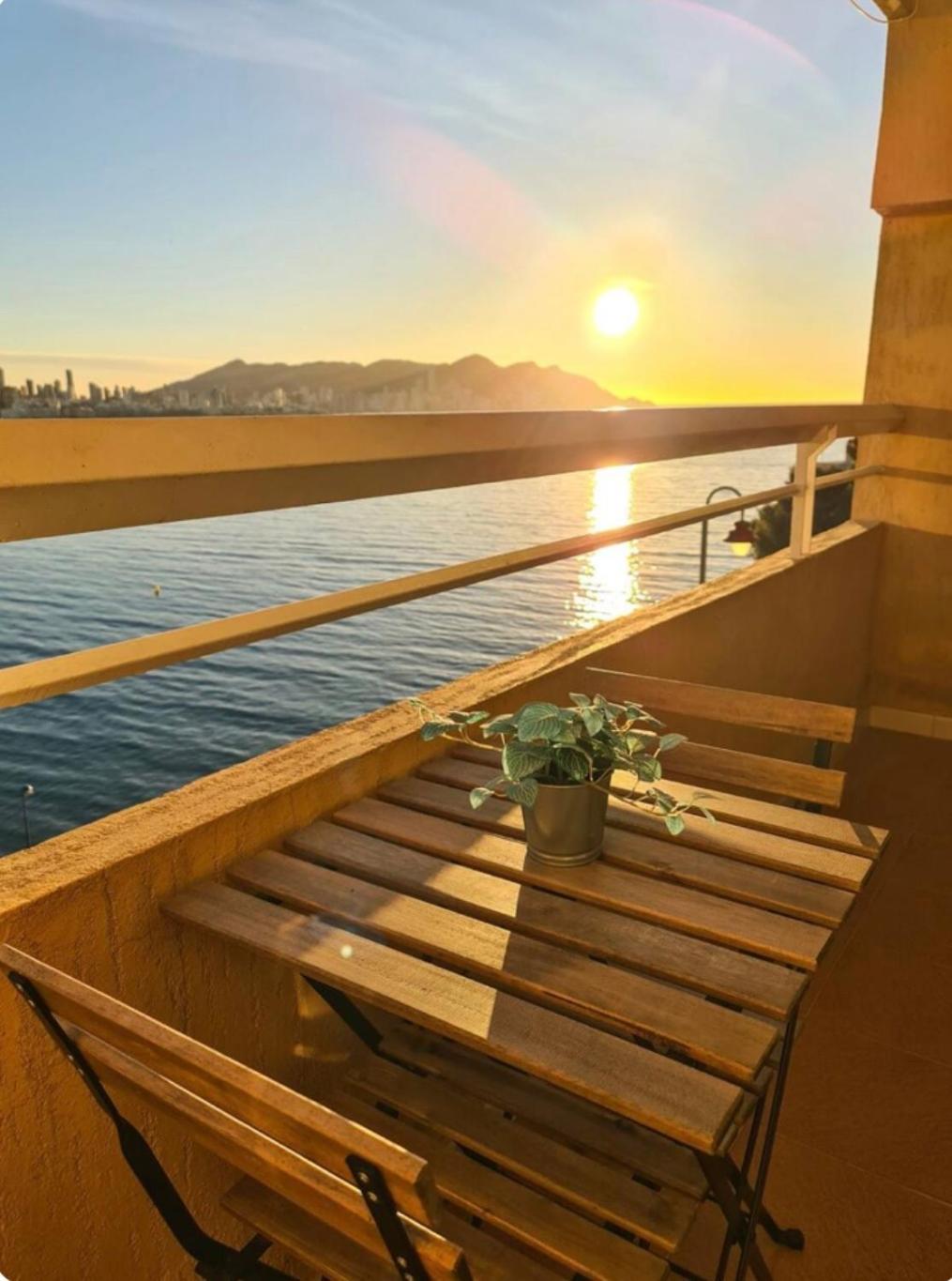 Bonito Triplex Con Increibles Vistas Villa Benidorm Eksteriør billede
